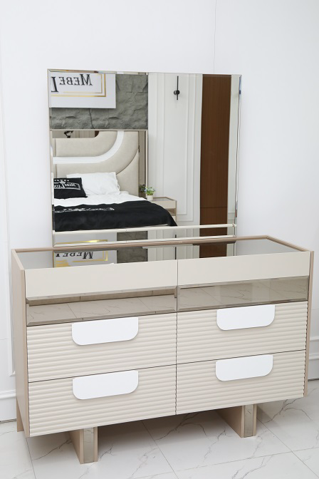 Гарнитур спальный Mebel Luxe Кавелла бежевый купить,NaN