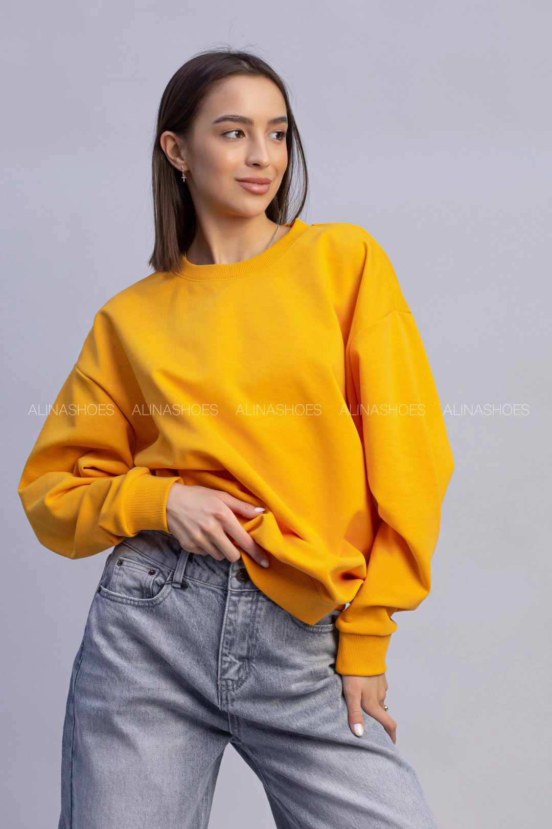 Свитшот alinashoes без принта желтый 2XL купить,NaN