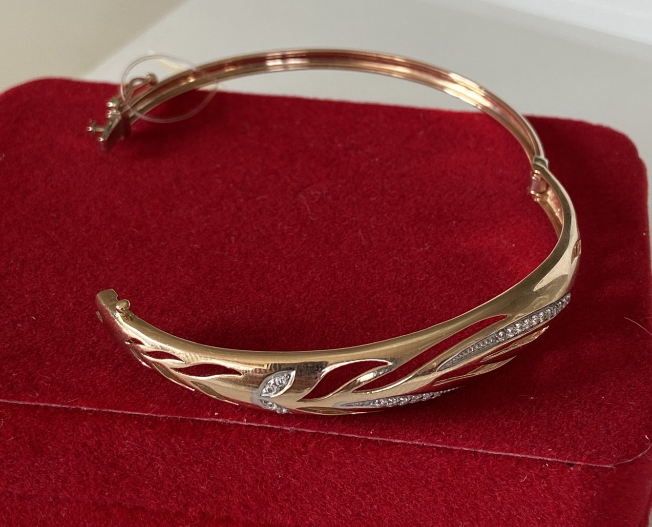 Браслет Diamond Exclusive 024628710 длина 19 см, вес 7 г золото, плетение отсутствует купить,560000