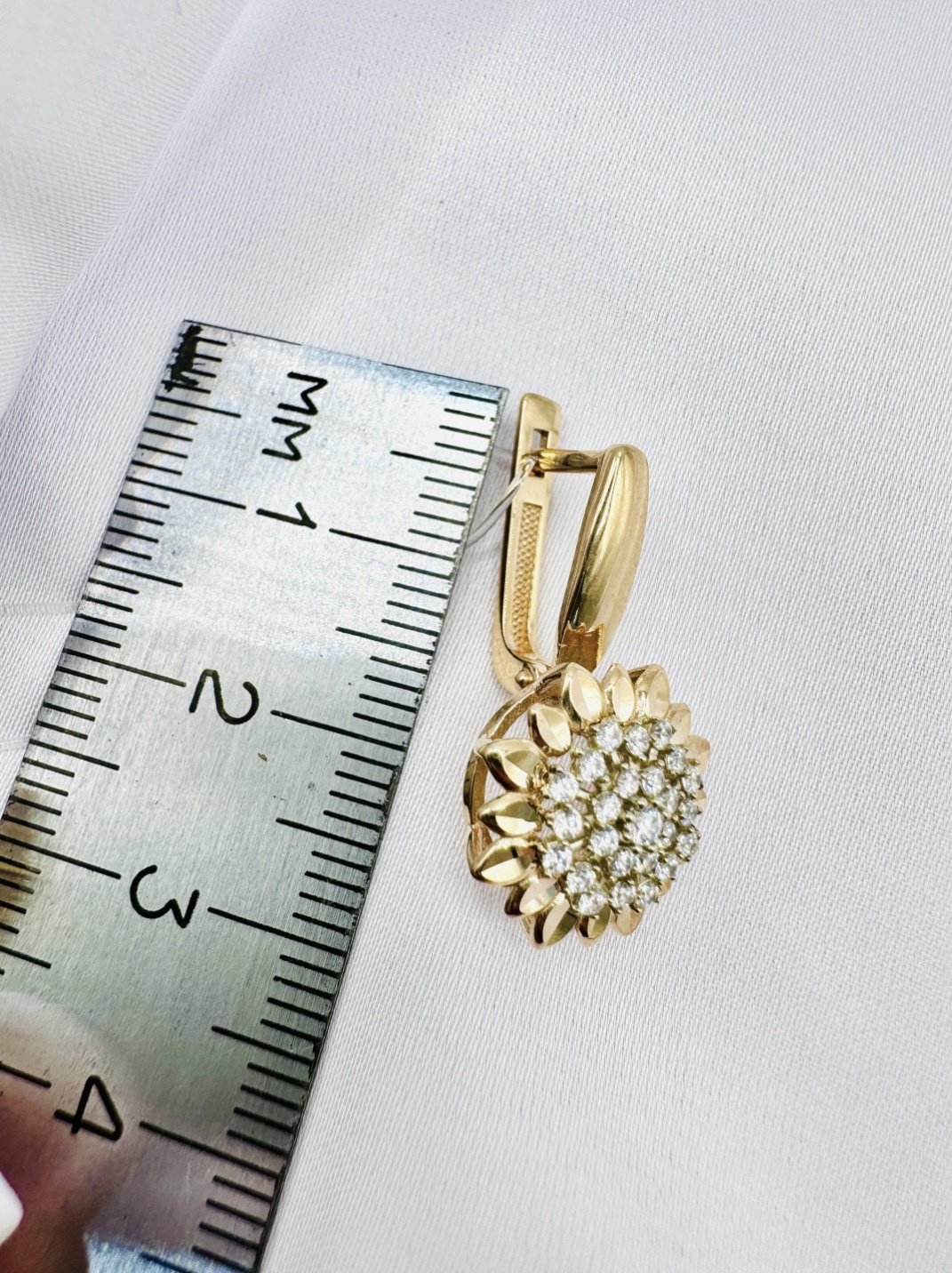 Beren 467888 вес 5.3 г золото, фианит купить,NaN