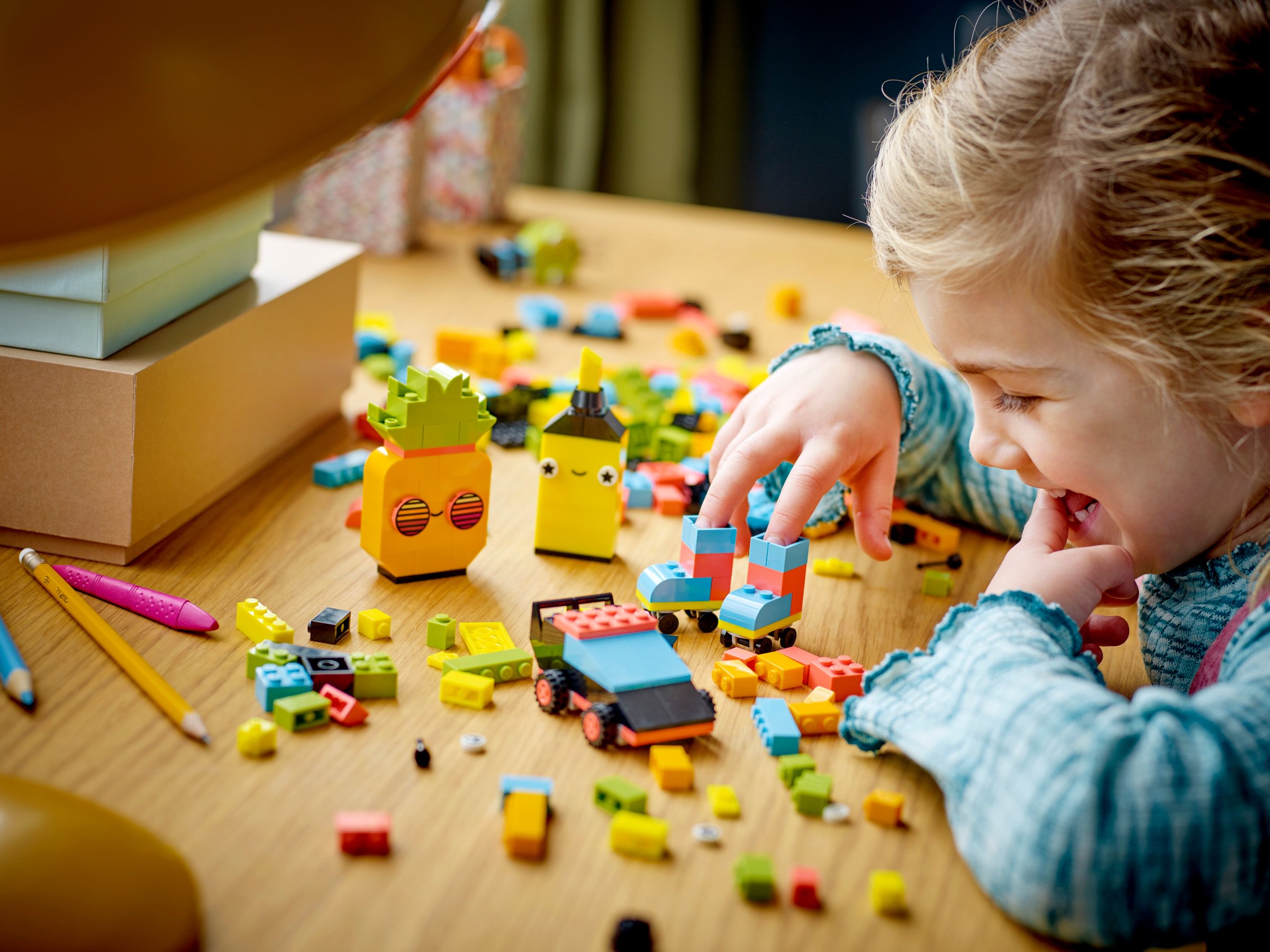 Конструктор Lego Classic Креативное неоновое веселье 11027 333 детали купить,14400