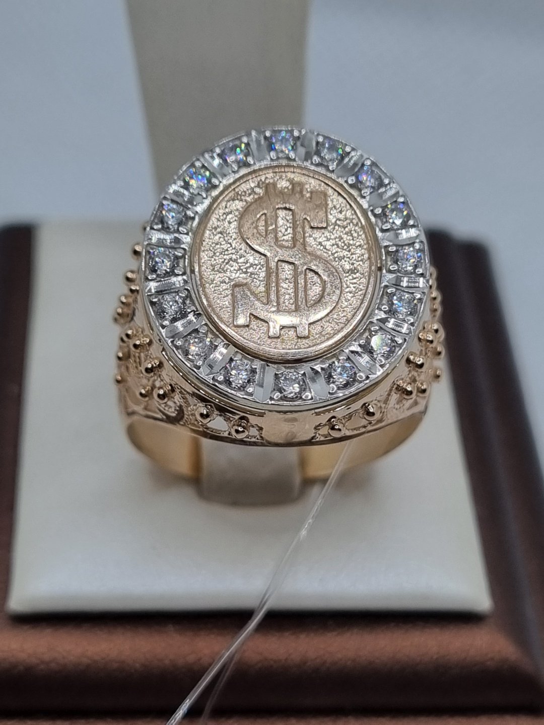 Кольцо Zhanar Gold ZHA84/161 размер 21.5 вес 5.8 г золото, цирконий купить,432199.99999999994
