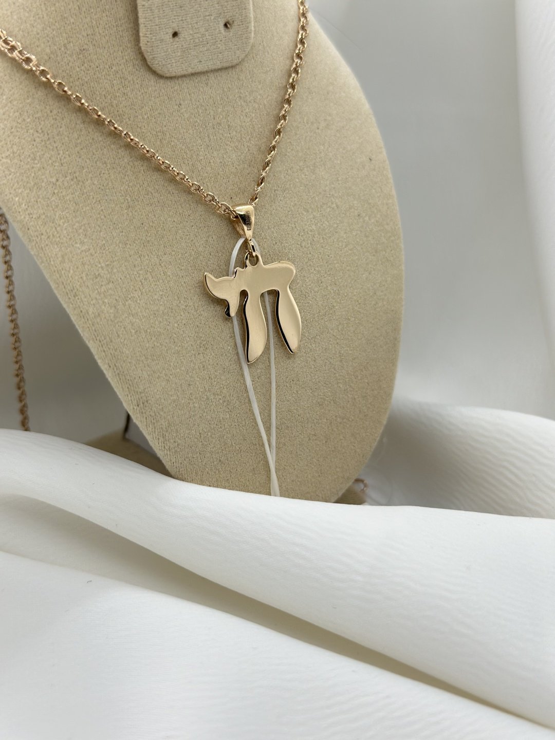 Подвеска CASSANDRa Подвеска золотая. Кулон, цепь, цепочка, алтын алқа. 585. Длина 50см. 4.19гр. Золото вес 4.19 г золото, без вставок купить,NaN