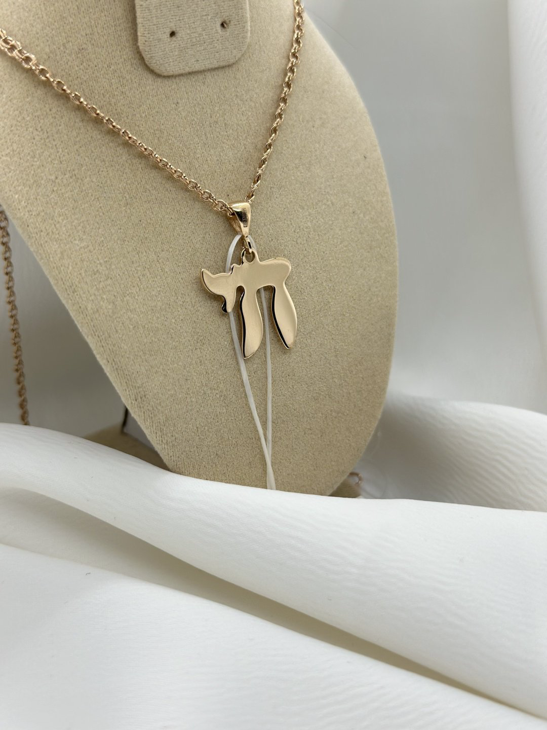 Подвеска CASSANDRa Подвеска золотая. Кулон, цепь, цепочка, алтын алқа. 585. Длина 50см. 4.19гр. Золото вес 4.19 г золото, без вставок купить,NaN