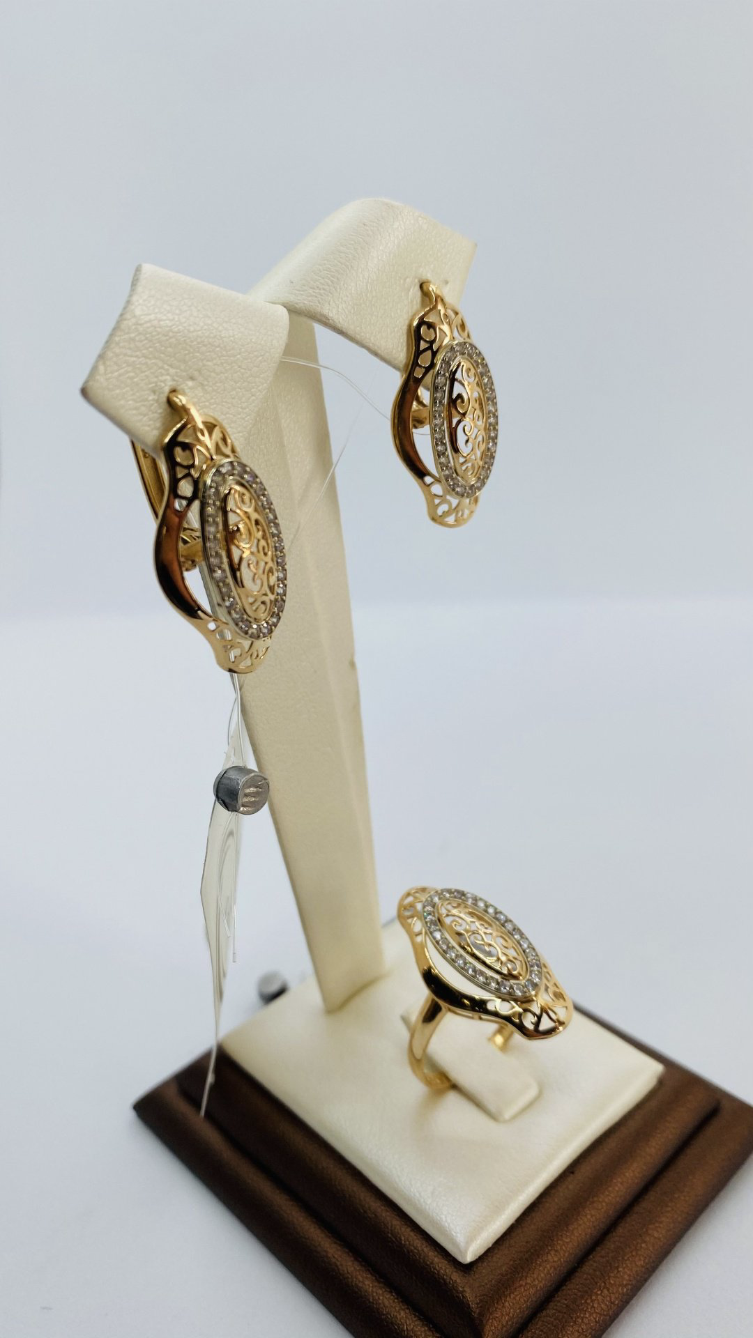 Zeyin Gold 667893 вес 7.16 г золото, фианит купить,NaN