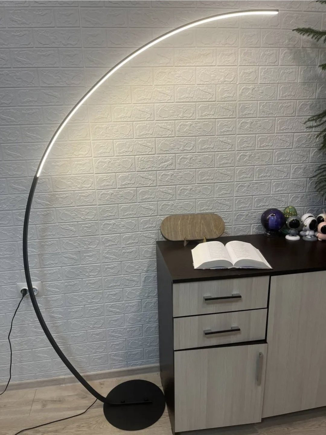Декоративный светильник ArcLED-40W-3COLOR, металл, пластик купить,NaN