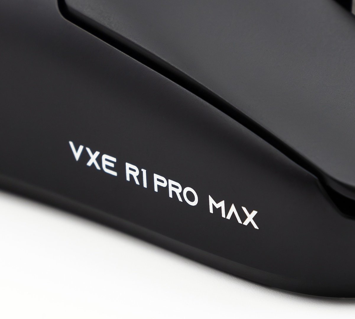 Мышь VXE R1 PRO MAX черный купить,26990