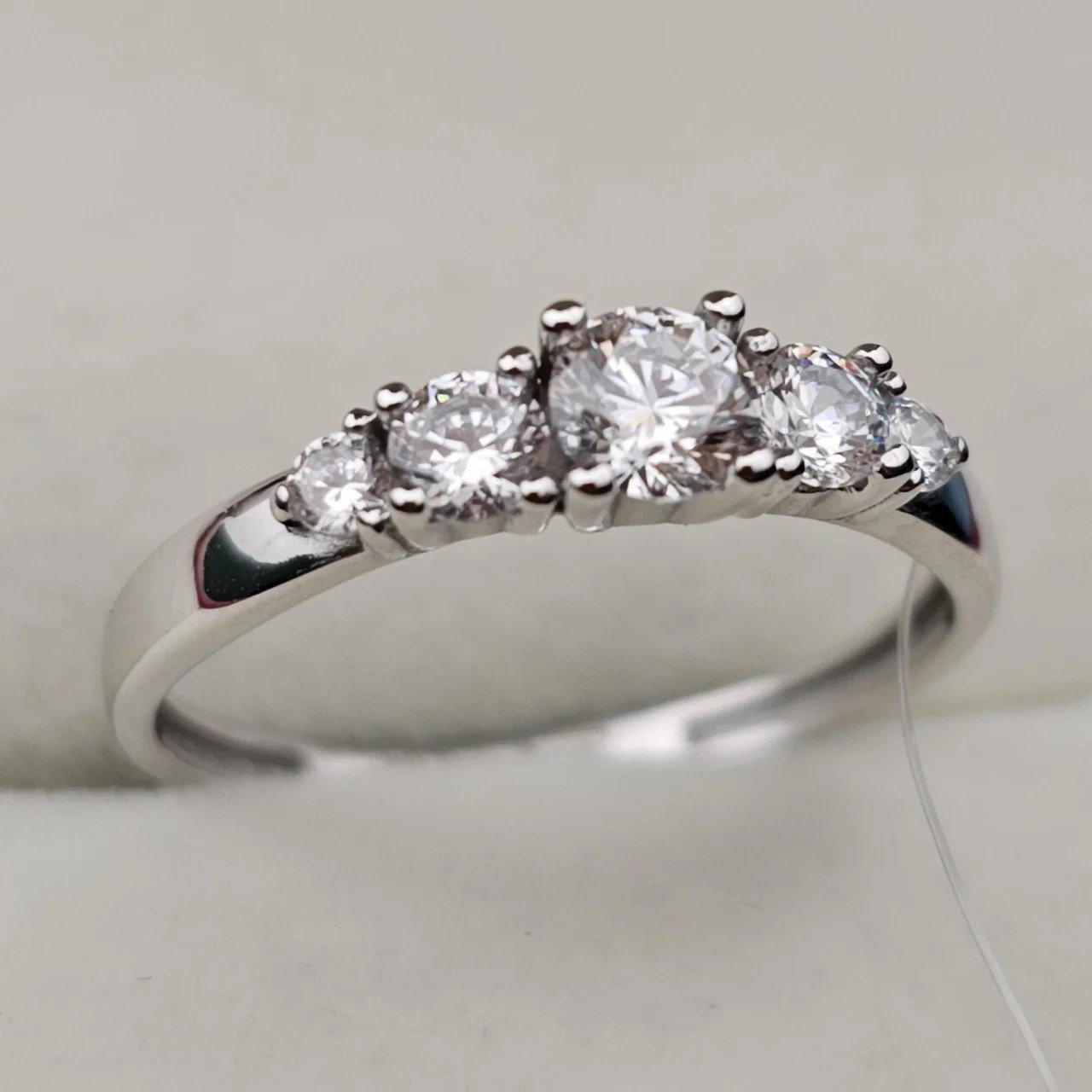 Кольцо Deimantas 107793218 17р 1,55гр. купить,NaN