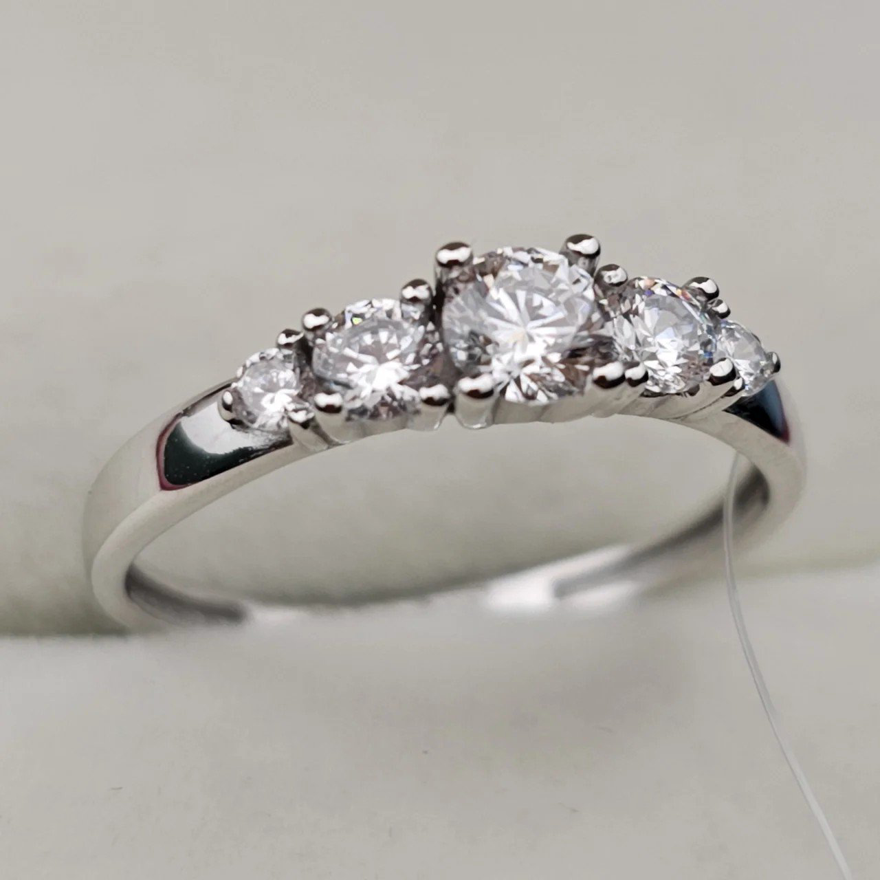 Кольцо Deimantas 107793218 17р 1,55гр. купить,NaN