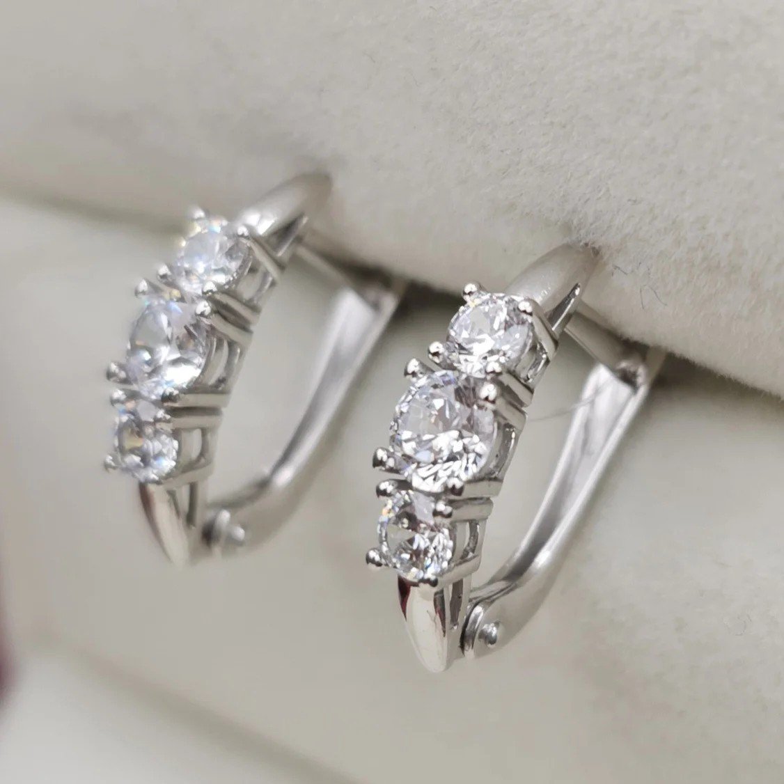 Серьги Deimantas 107793371 2,37гр. купить,NaN