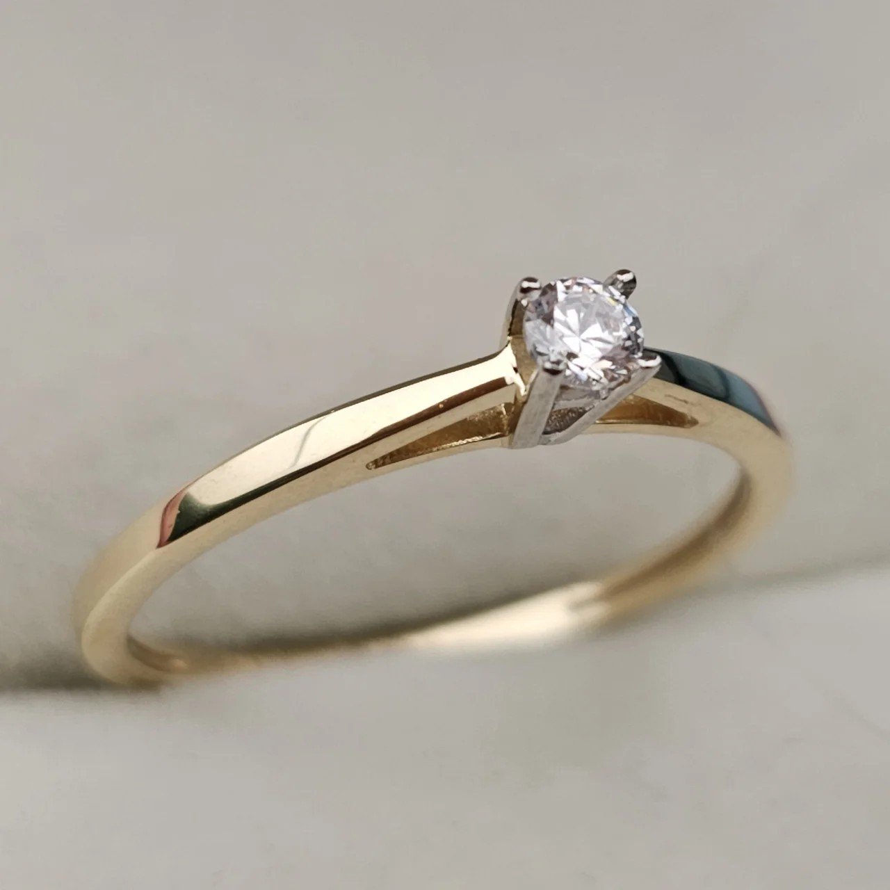 Кольцо Deimantas 107793172 17,5р 1,55гр. купить,NaN