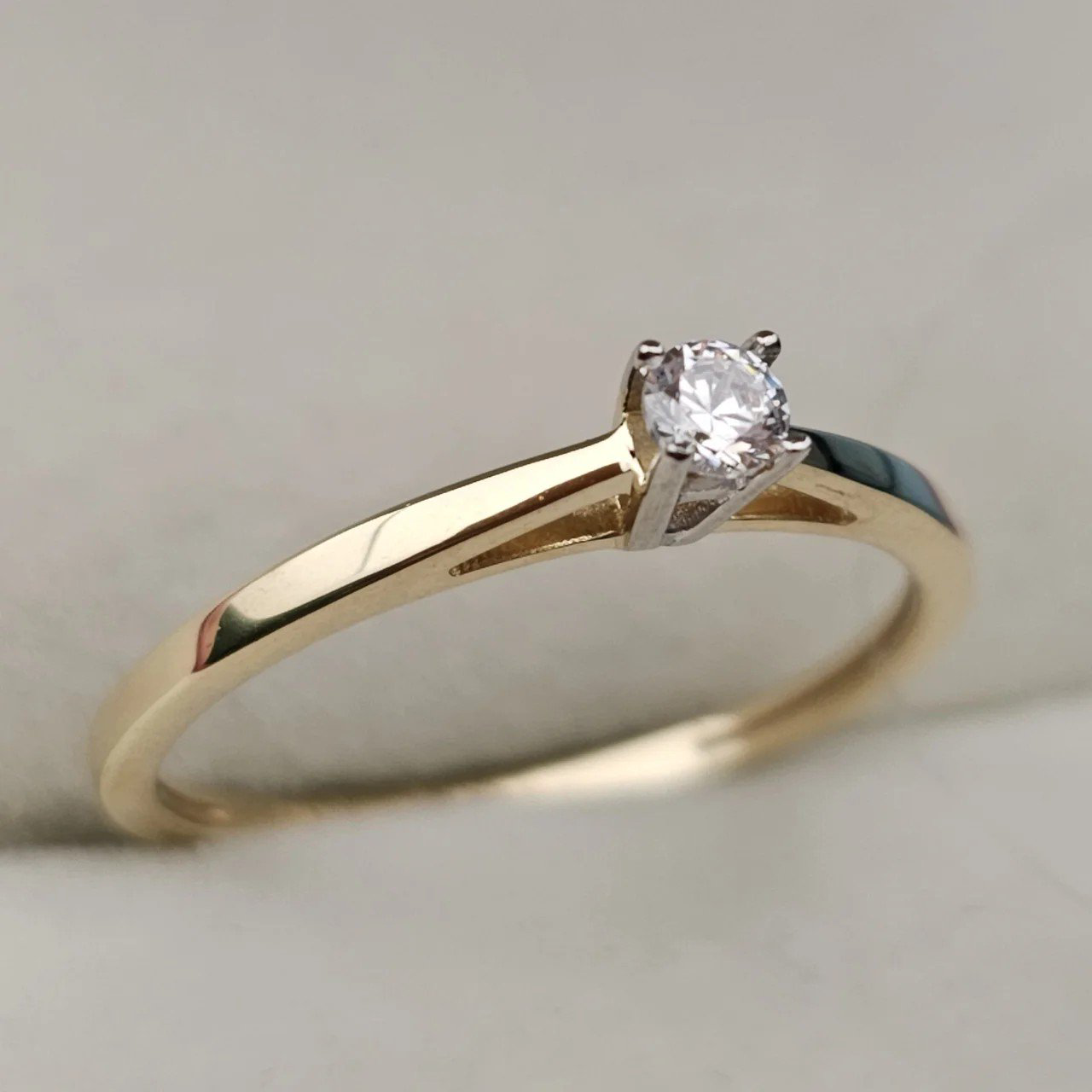 Кольцо Deimantas 107793172 17,5р 1,55гр. купить,NaN