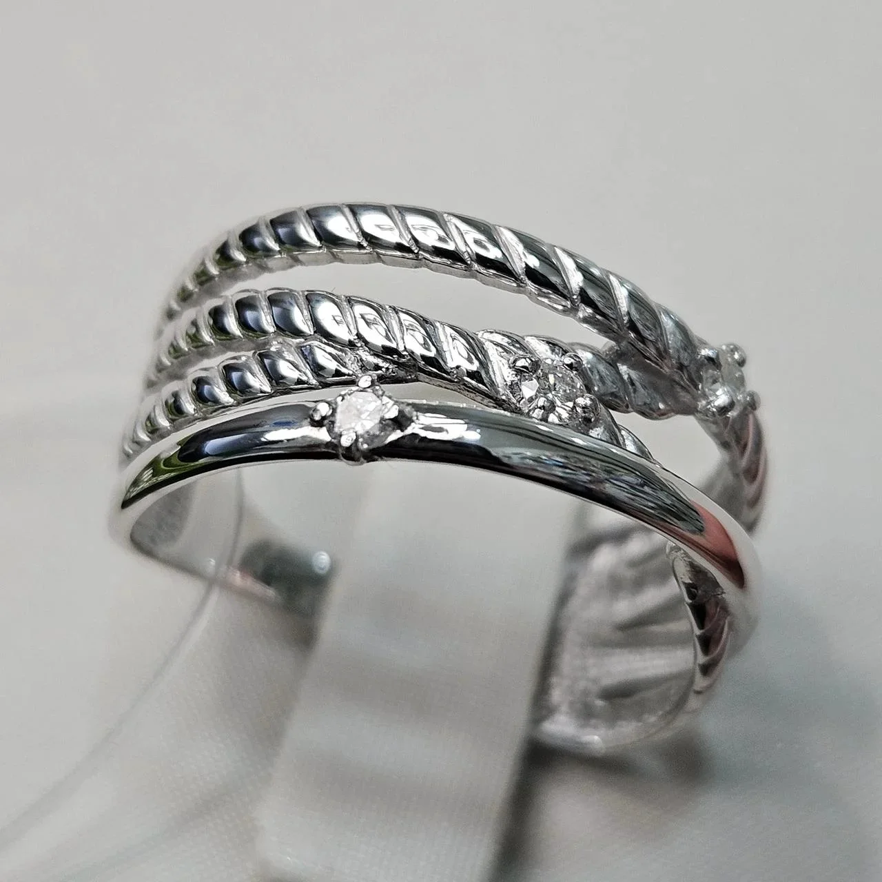 Кольцо Deimantas 115725104 17,5р 0,093ct. купить,NaN