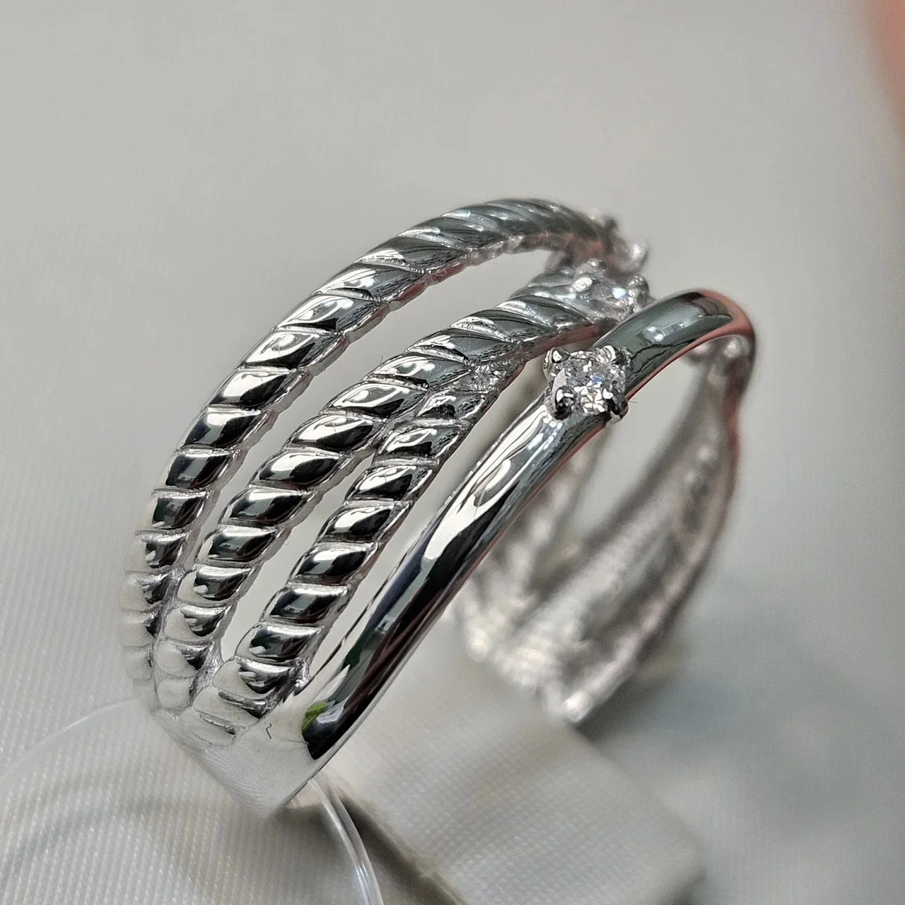 Кольцо Deimantas 115725104 17,5р 0,093ct. купить,NaN