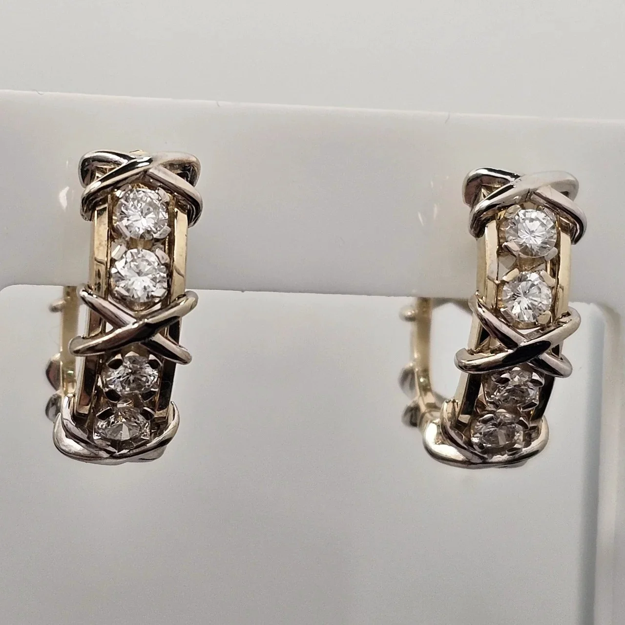 Серьги Deimantas 115578787 0.51Ct SI1-SI2/J VG-Cut купить,NaN