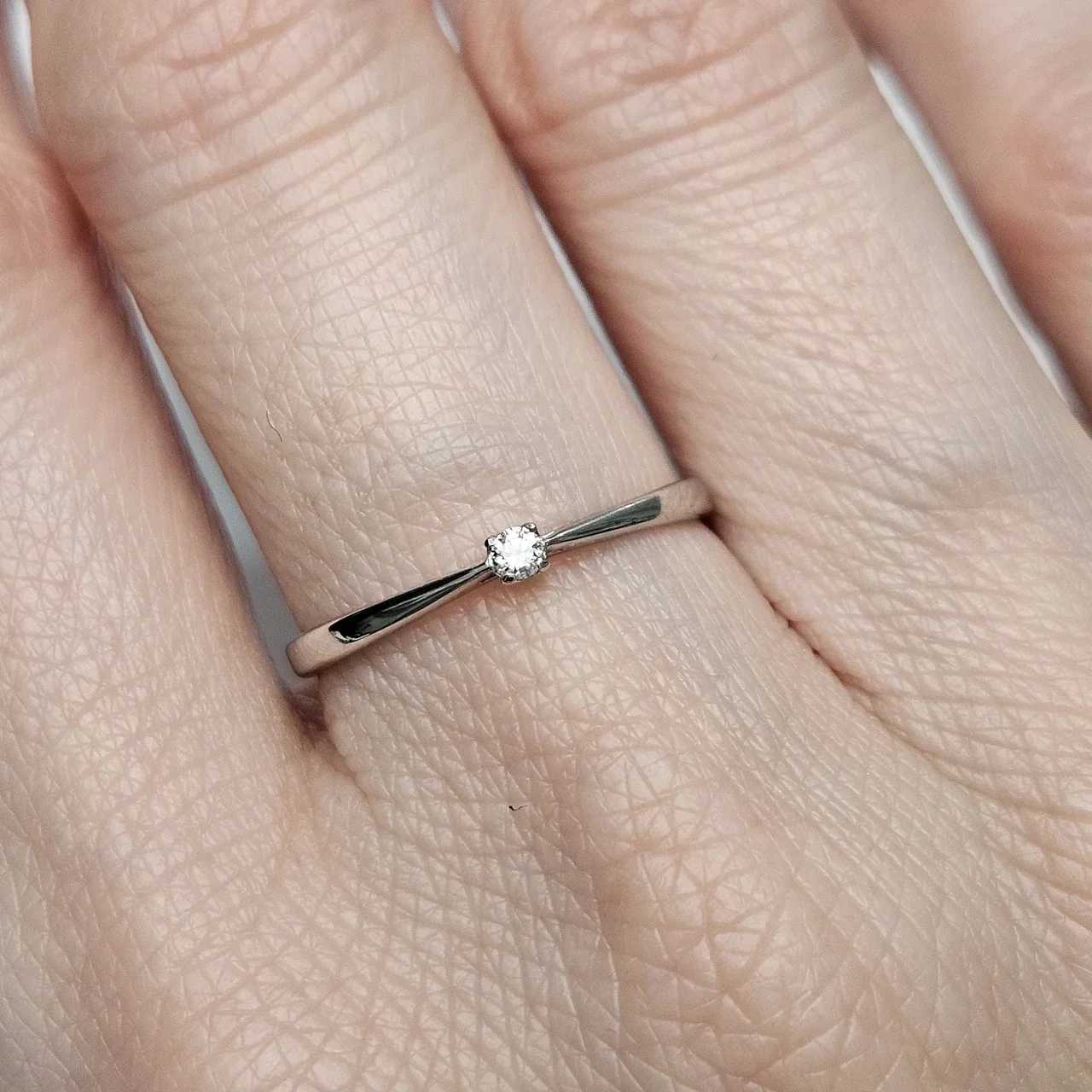 Кольцо Deimantas 115725131 17р 0,032ct. купить,NaN