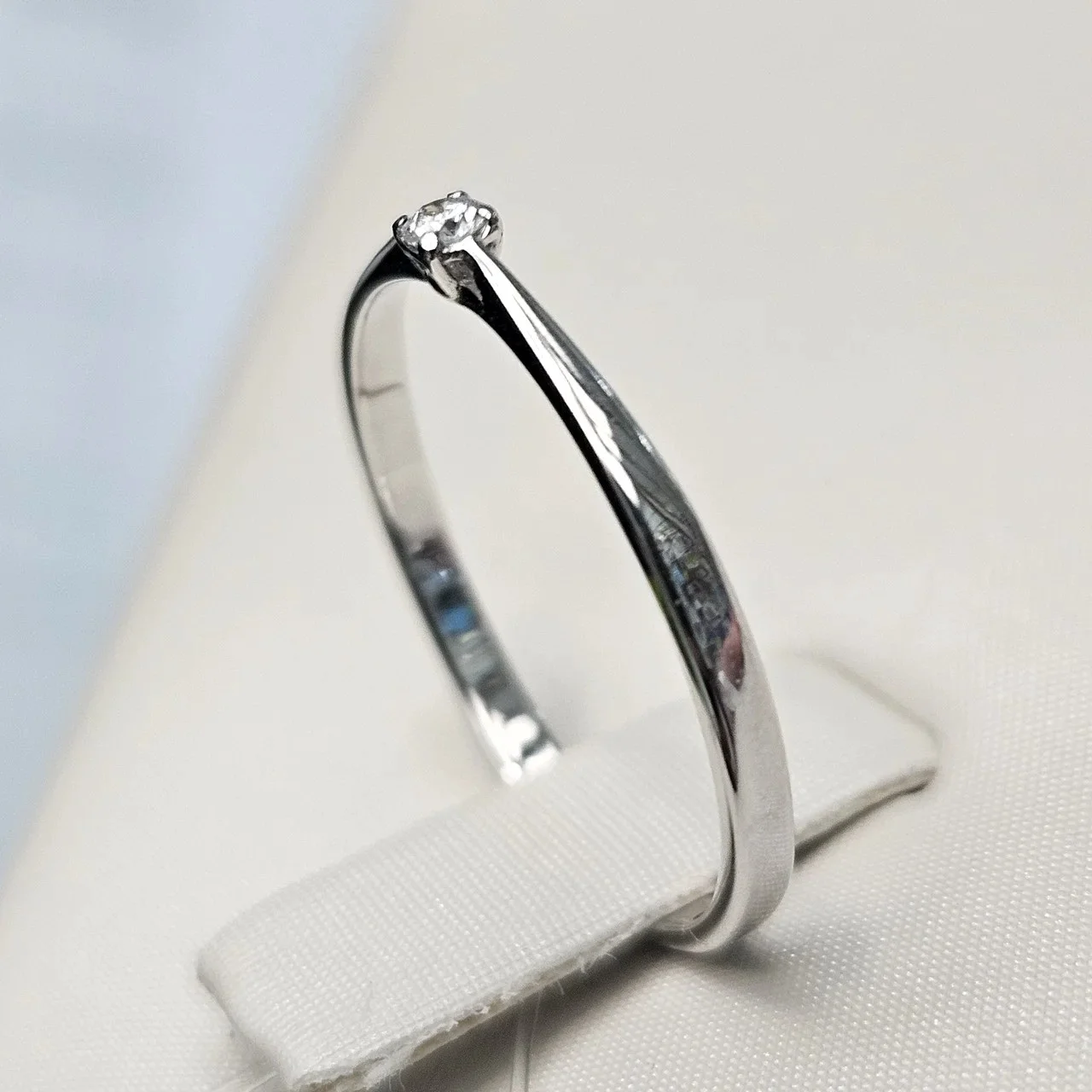 Кольцо Deimantas 115725131 17р 0,032ct. купить,NaN