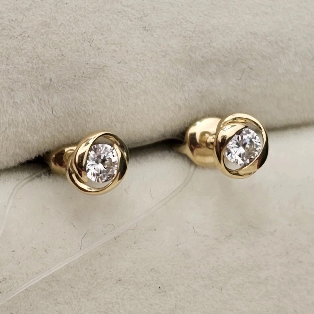 Серьги Deimantas 107762730 1,03гр. купить,NaN