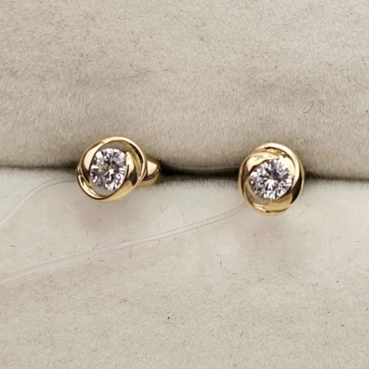 Серьги Deimantas 107762730 1,03гр. купить,NaN