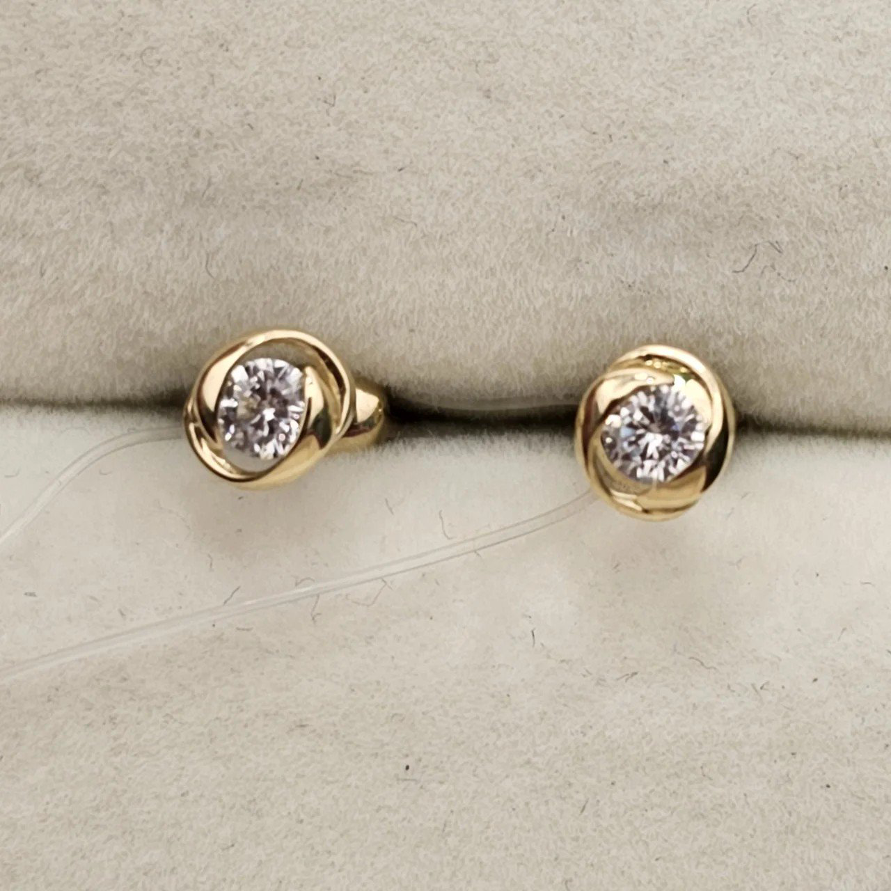 Серьги Deimantas 107762730 1,03гр. купить,NaN