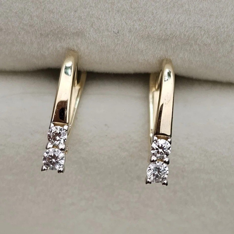 Серьги Deimantas 107772225 1,8гр. купить,NaN