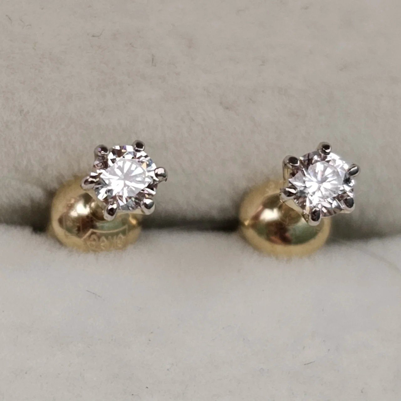 Серьги Deimantas 107772223 0,87гр. купить,NaN