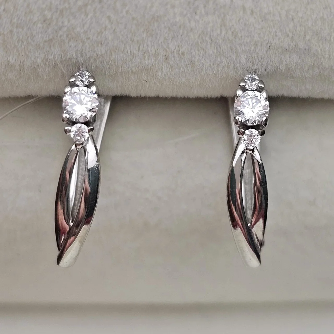 Серьги Deimantas 115404215 1.44гр купить,NaN