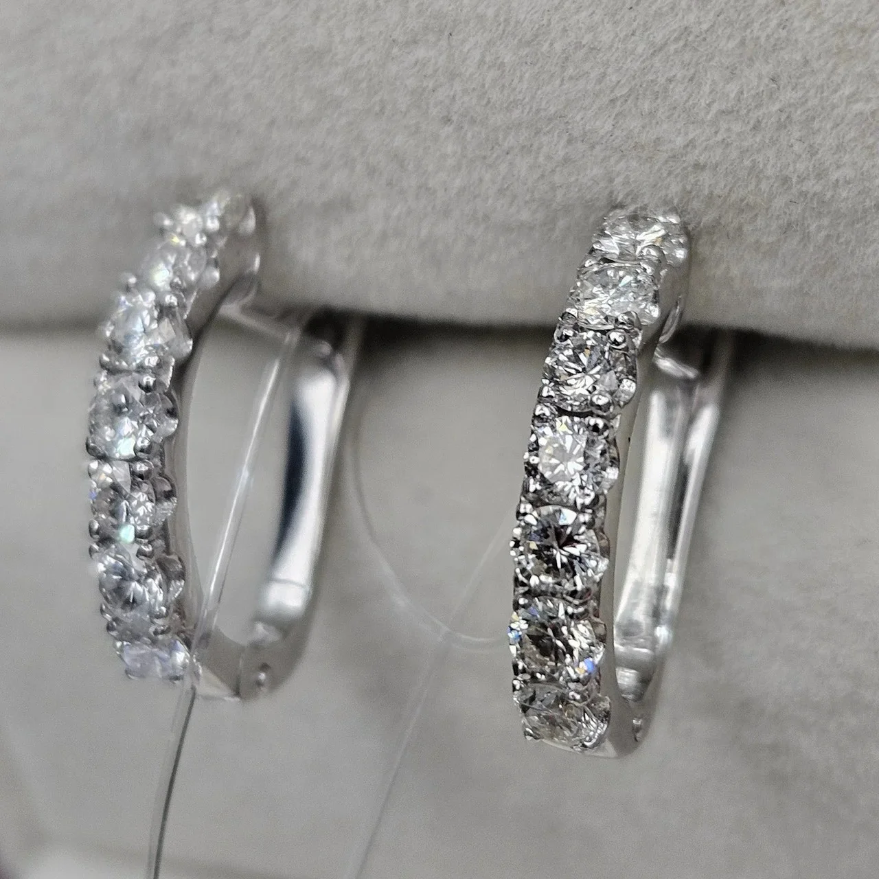 Серьги Deimantas 115724395 0.90Ct SI1-SI2/J VG-Cut купить,NaN