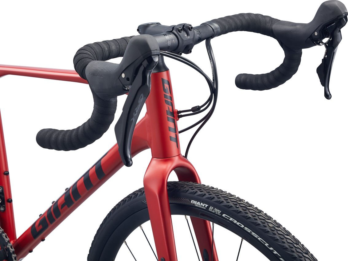 Giant Revolt 1 28 дюйм 2022 L красный купить,NaN