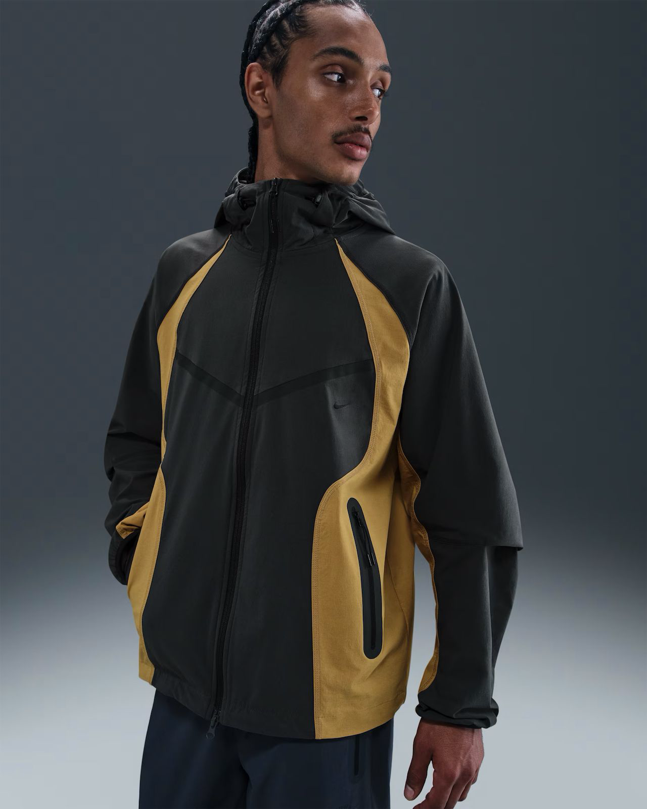 Ветровка Nike IH8461-060 чёрно-жёлтая M купить,NaN