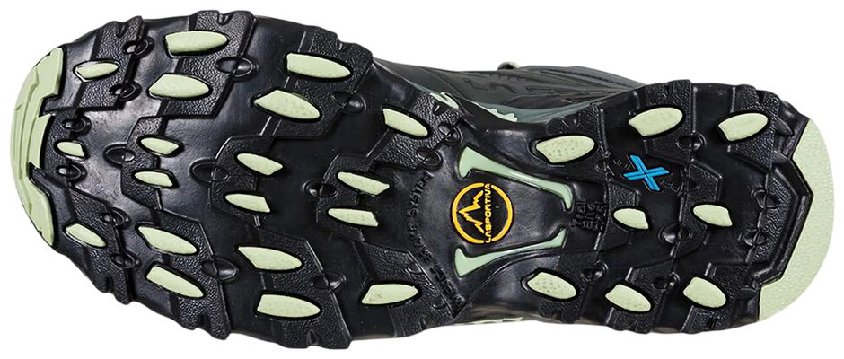 Треккинговые ботинки La Sportiva серый, черный купить,134900
