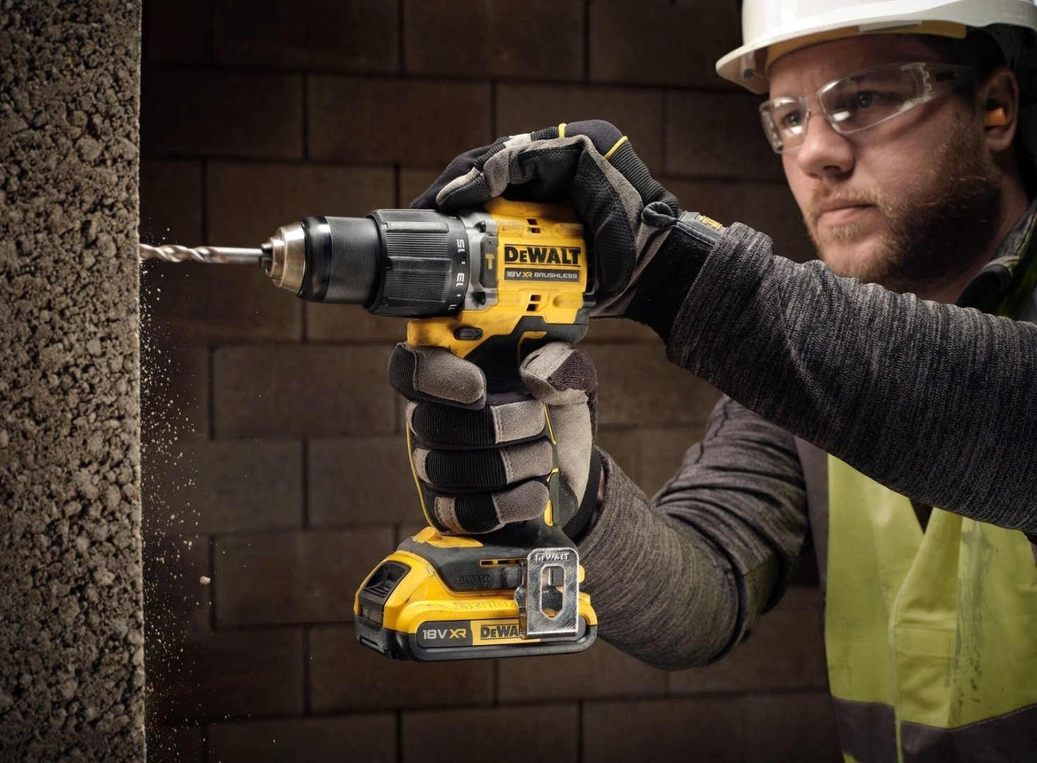 DeWALT дрель-шуруповерт DCD799D2T-QW купить,188280