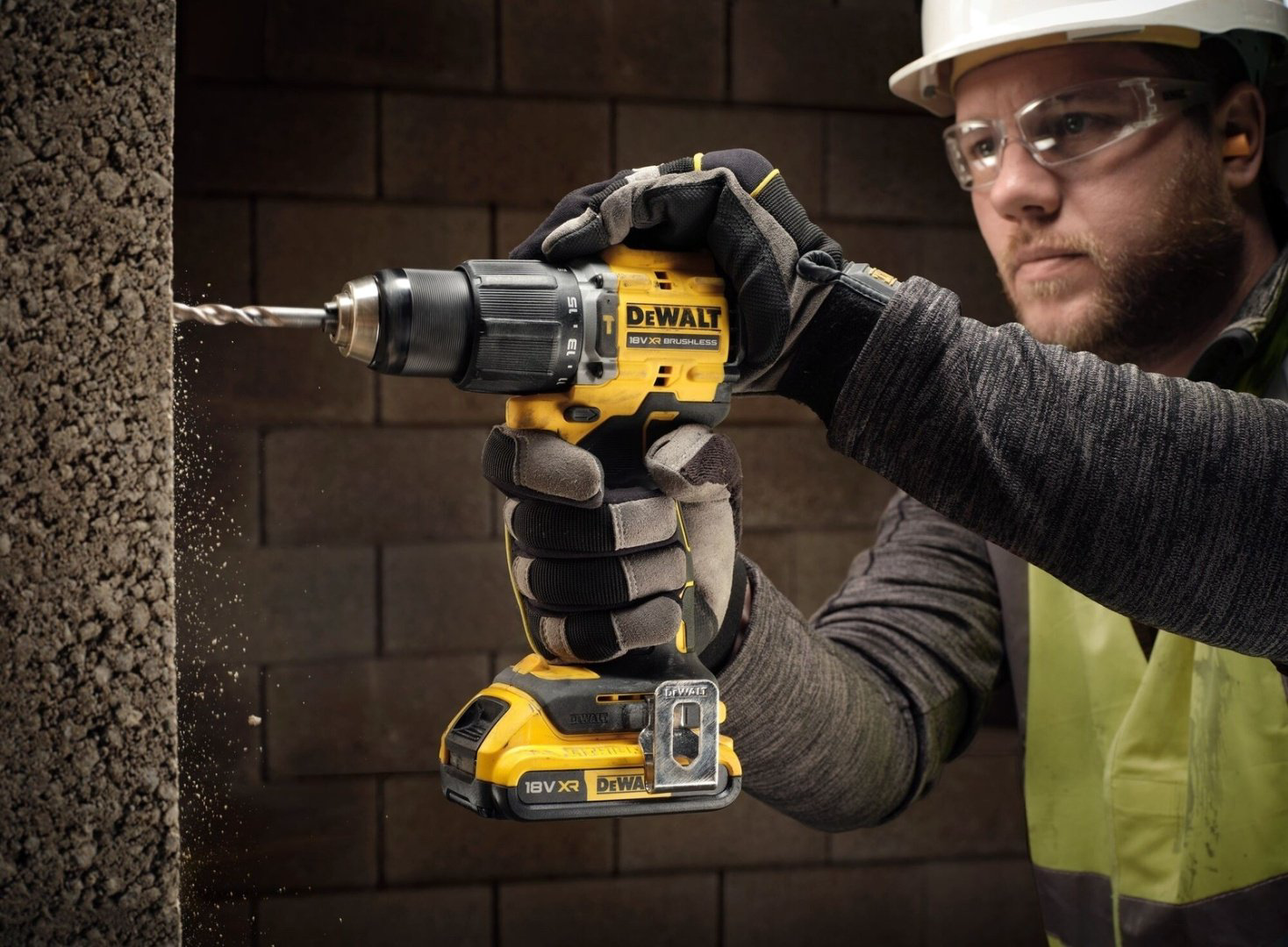 DeWALT дрель-шуруповерт DCD799D2T-QW купить,188280