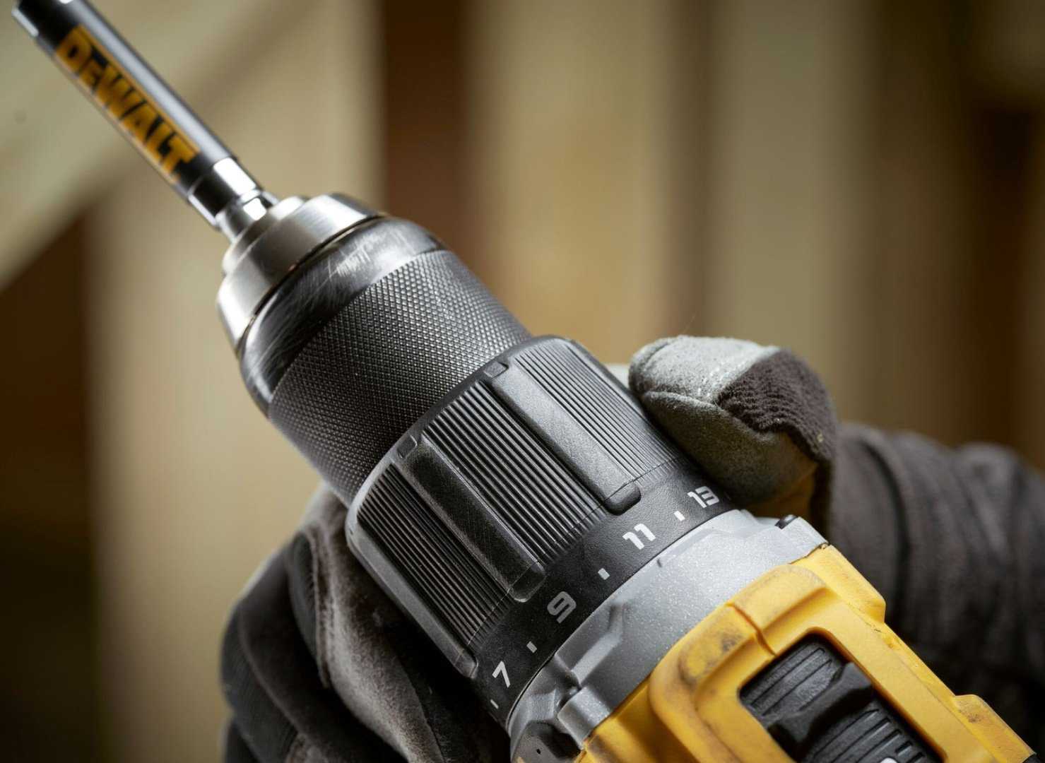 DeWALT дрель-шуруповерт DCD799D2T-QW купить,188280