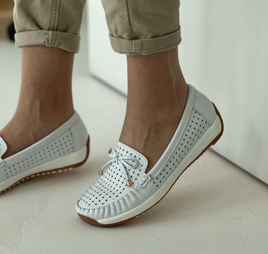 Треккинговые кроссовки New Balance серый купить,NaN