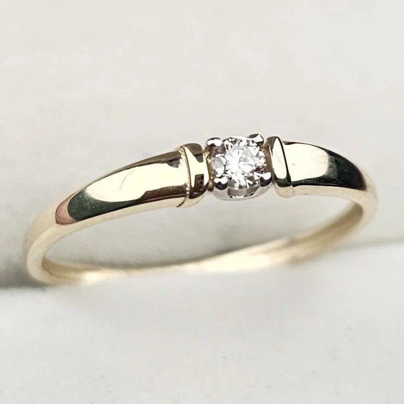 Кольцо Deimantas 107988413 16,5р 0,86гр 0,071ct. купить,NaN