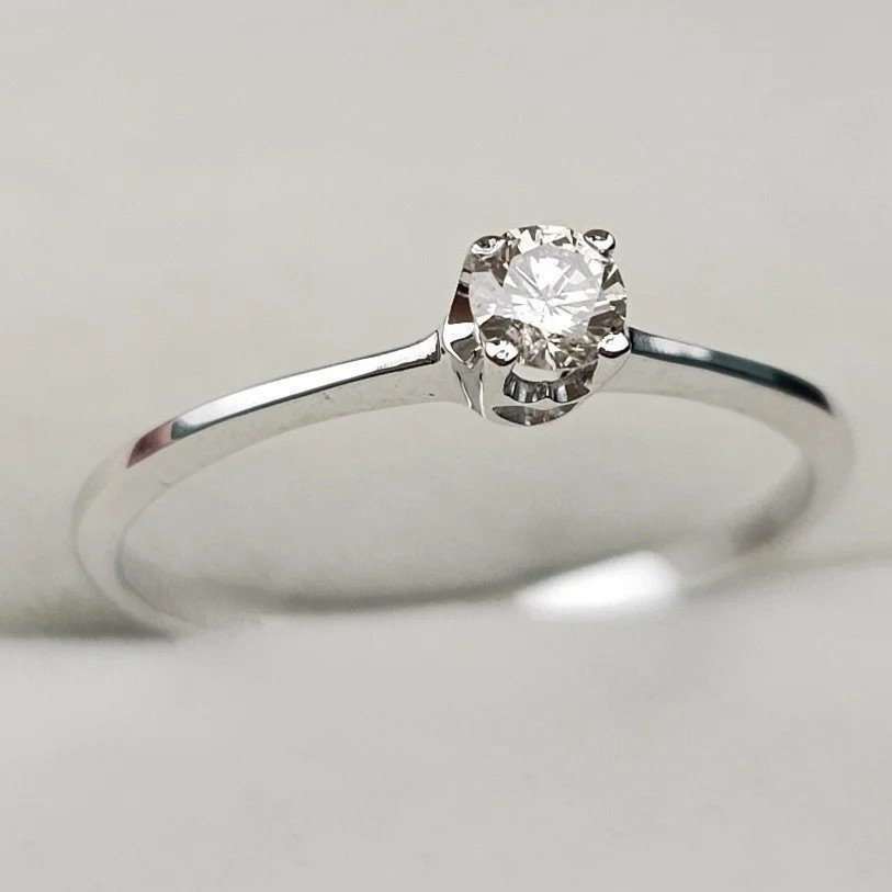 Кольцо Deimantas 107988349 15,5р 1,19гр 0,16ct. купить,NaN