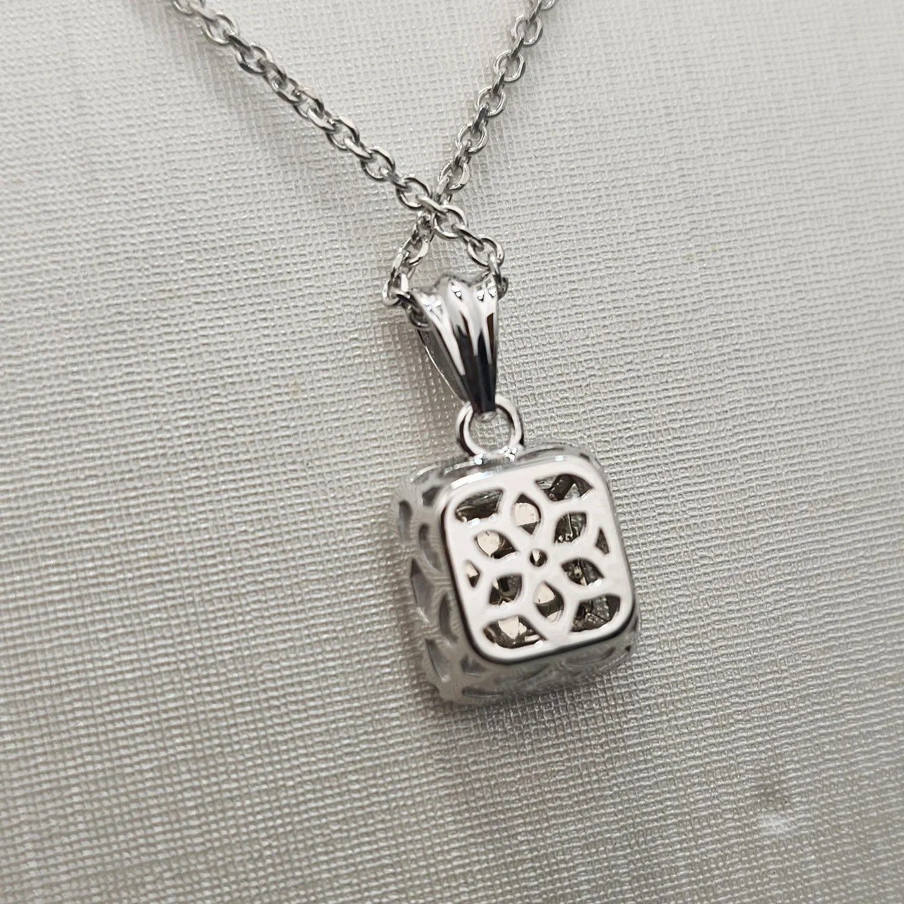 Колье Deimantas 107995162 45см 1,15гр 0,40ct. купить,NaN