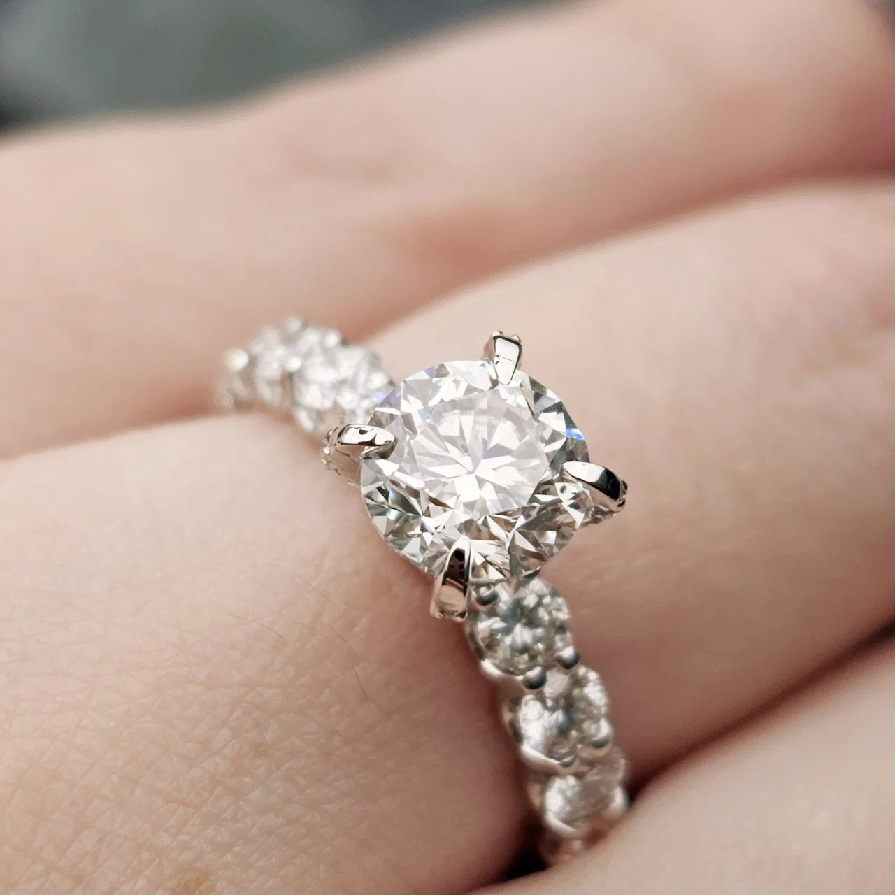 Кольцо Deimantas 108008795 17,5р 4,04гр 3,06ct. купить,NaN