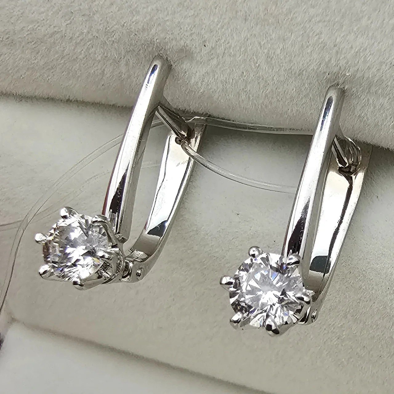 Серьги Deimantas 106932355 2,55гр 0,62ct. купить,NaN