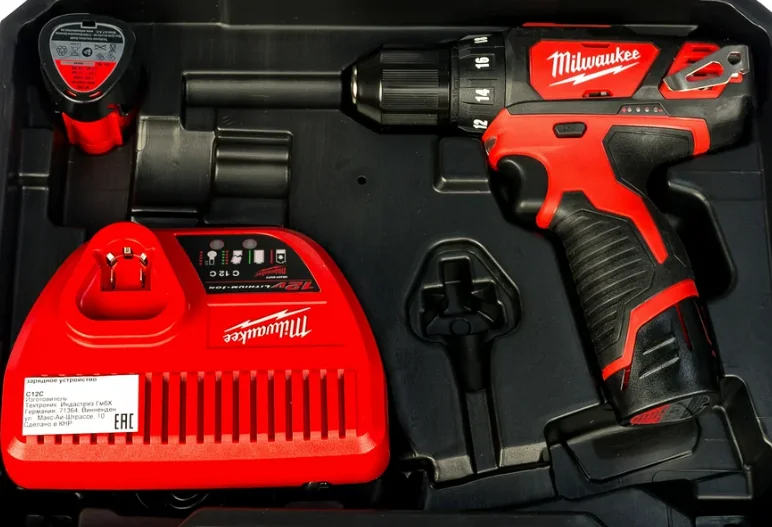 Дрель-шуруповерт Milwaukee M12 BDD-202С 4933441915 купить,NaN