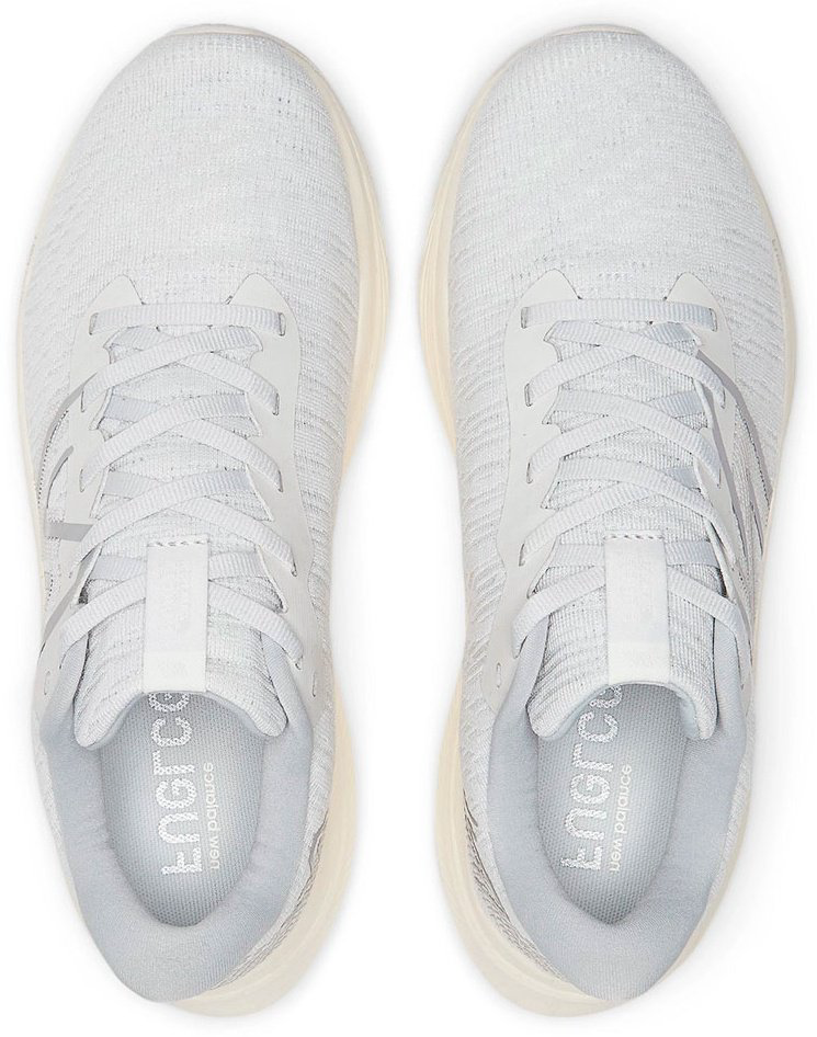 Кроссовки New Balance белый купить,79900