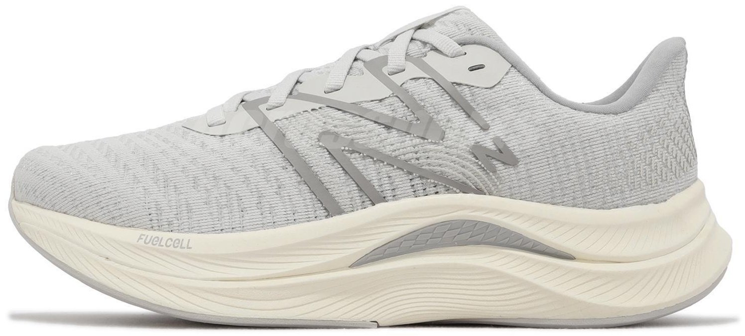 New Balance WFCPRCB4 белый