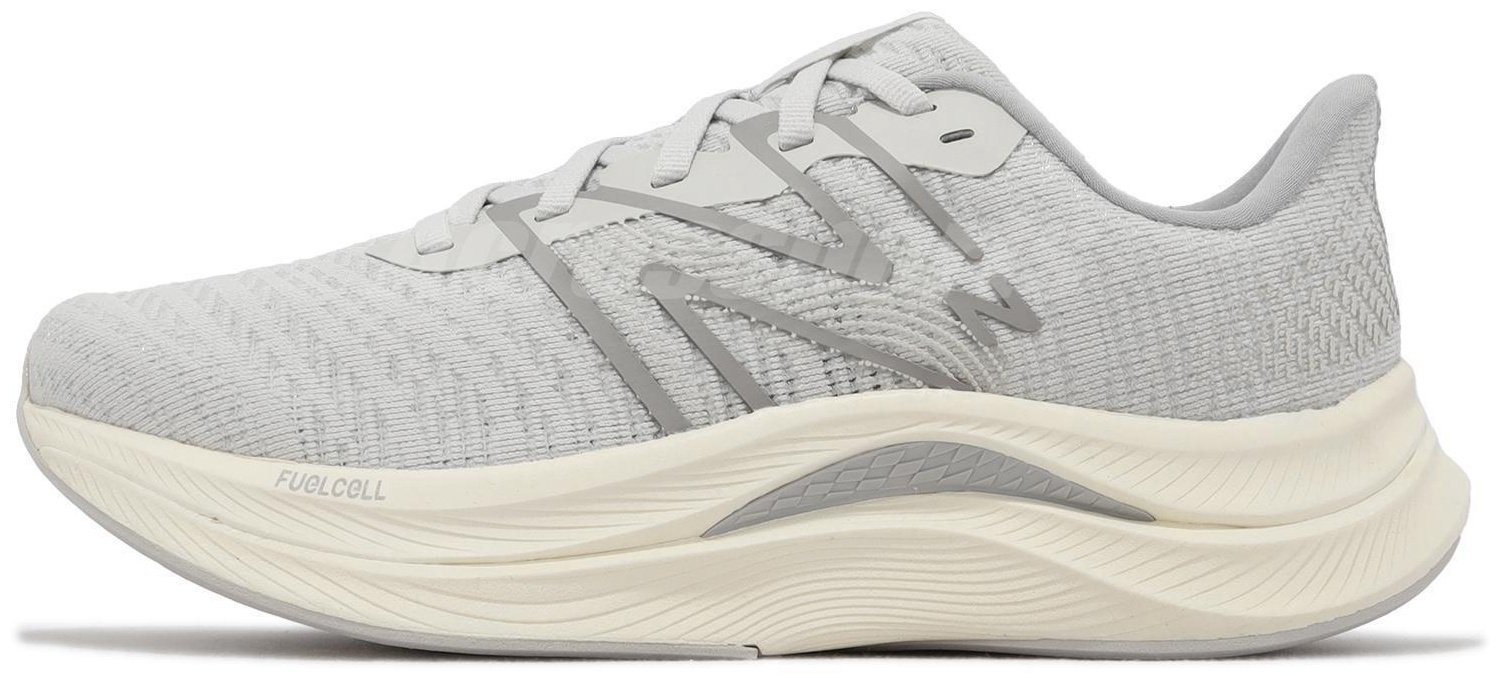 New Balance WFCPRCB4 белый