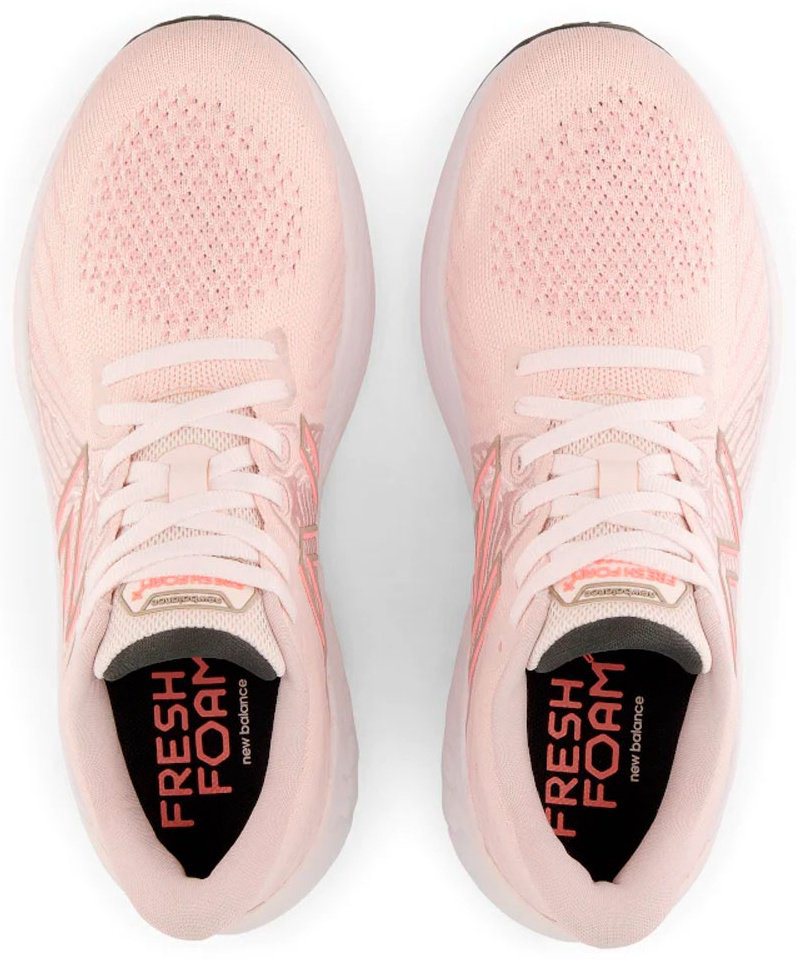 Кроссовки New Balance розовый купить,89900