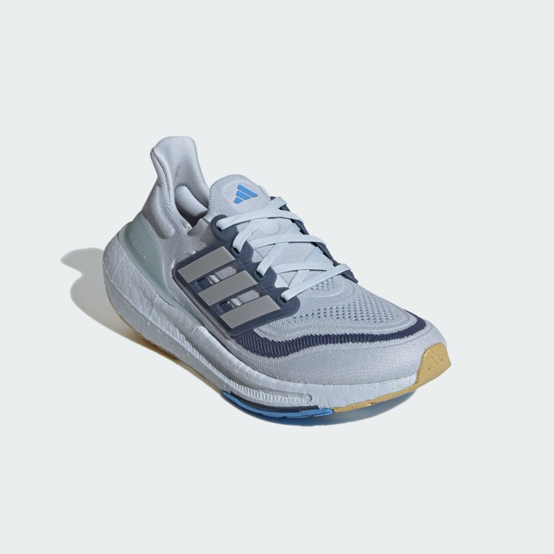 Кроссовки adidas Ultraboost синий купить,NaN