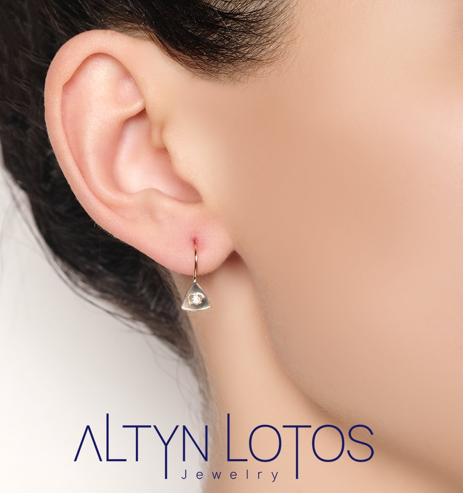 Серьги Династия 015602-1100 0,98гр. купить,NaN