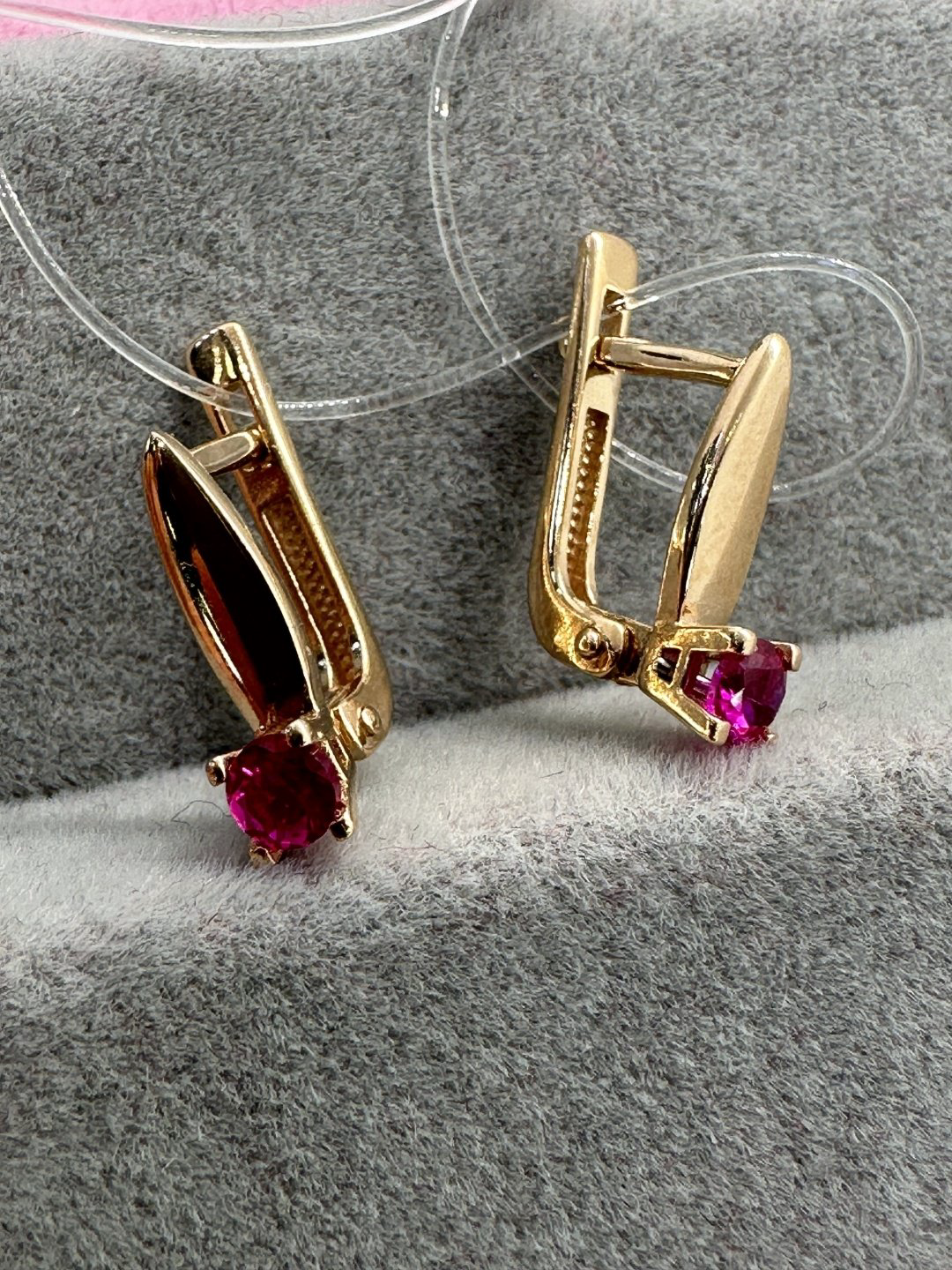 Серьги Cristal 23117-010 вес 1.52 г золото, фианит купить,NaN
