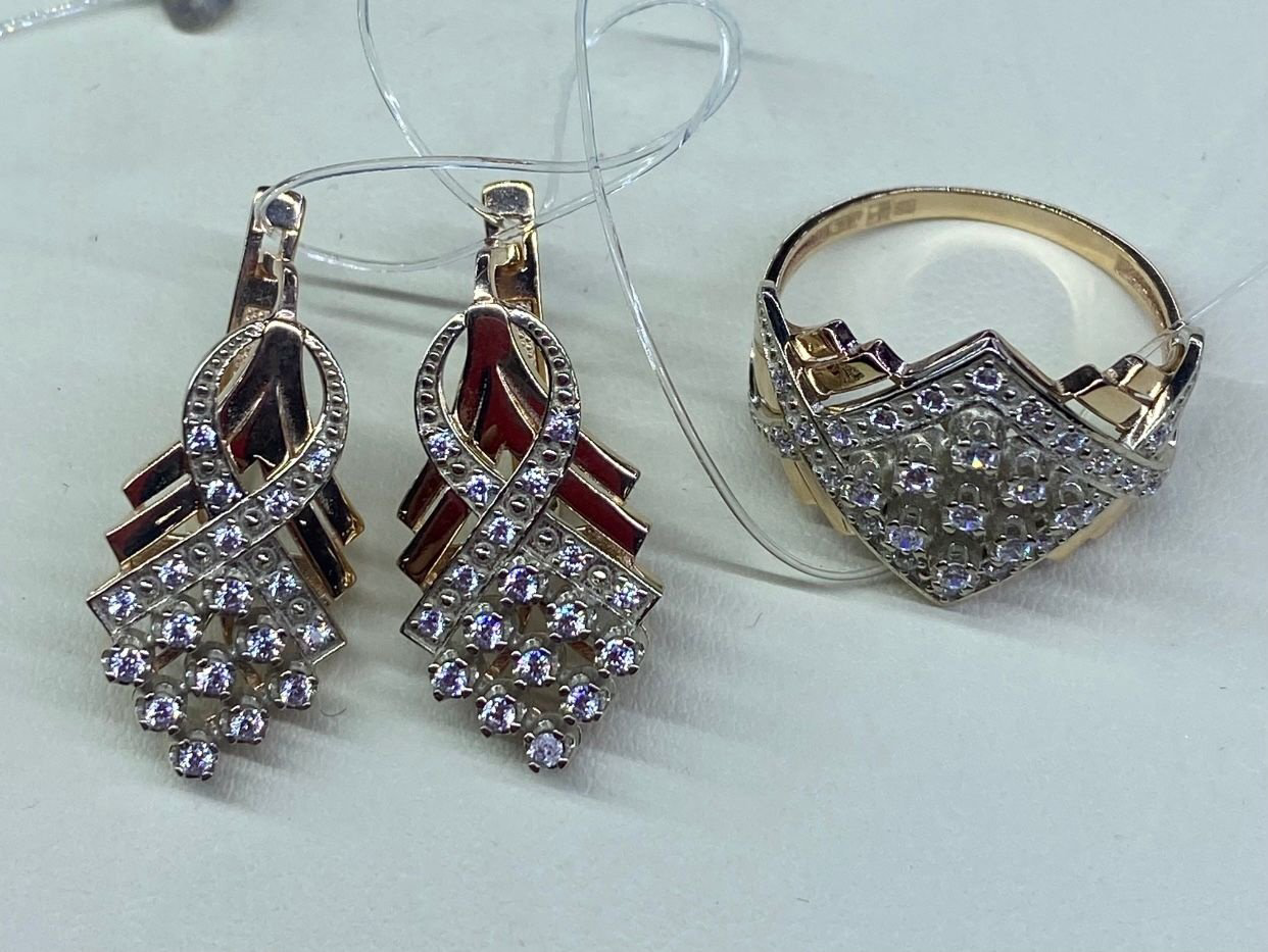 Crystal 638368 вес 9.5 г золото, цирконий купить,NaN