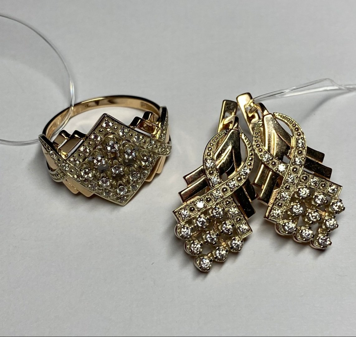 Crystal 384004 вес 10 г золото, цирконий купить,NaN